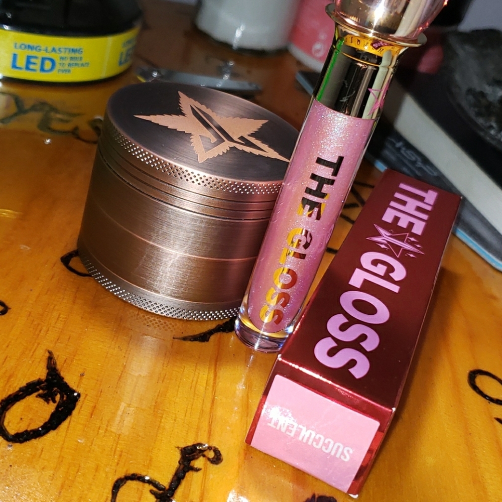Jeffree star lip gloss